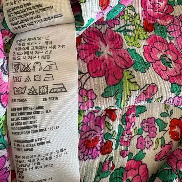Abercrombie & Fitch Women’s Multicolor Floral 3/4 Sleeved Blouse - Picture 8 of 9